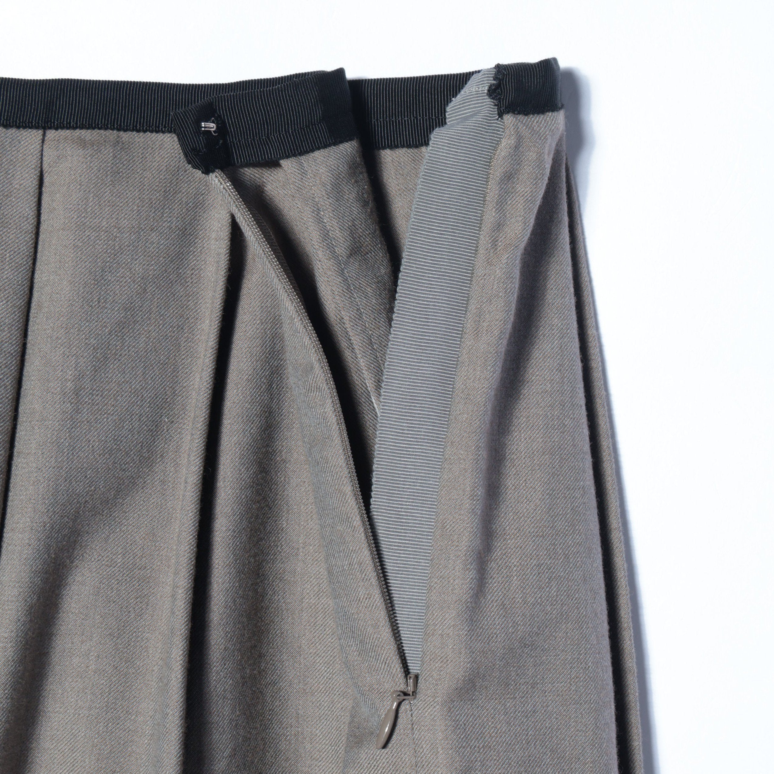 スカート / II / BROWN(ブラウン) ｜ マーガレット・ハウエル 公式