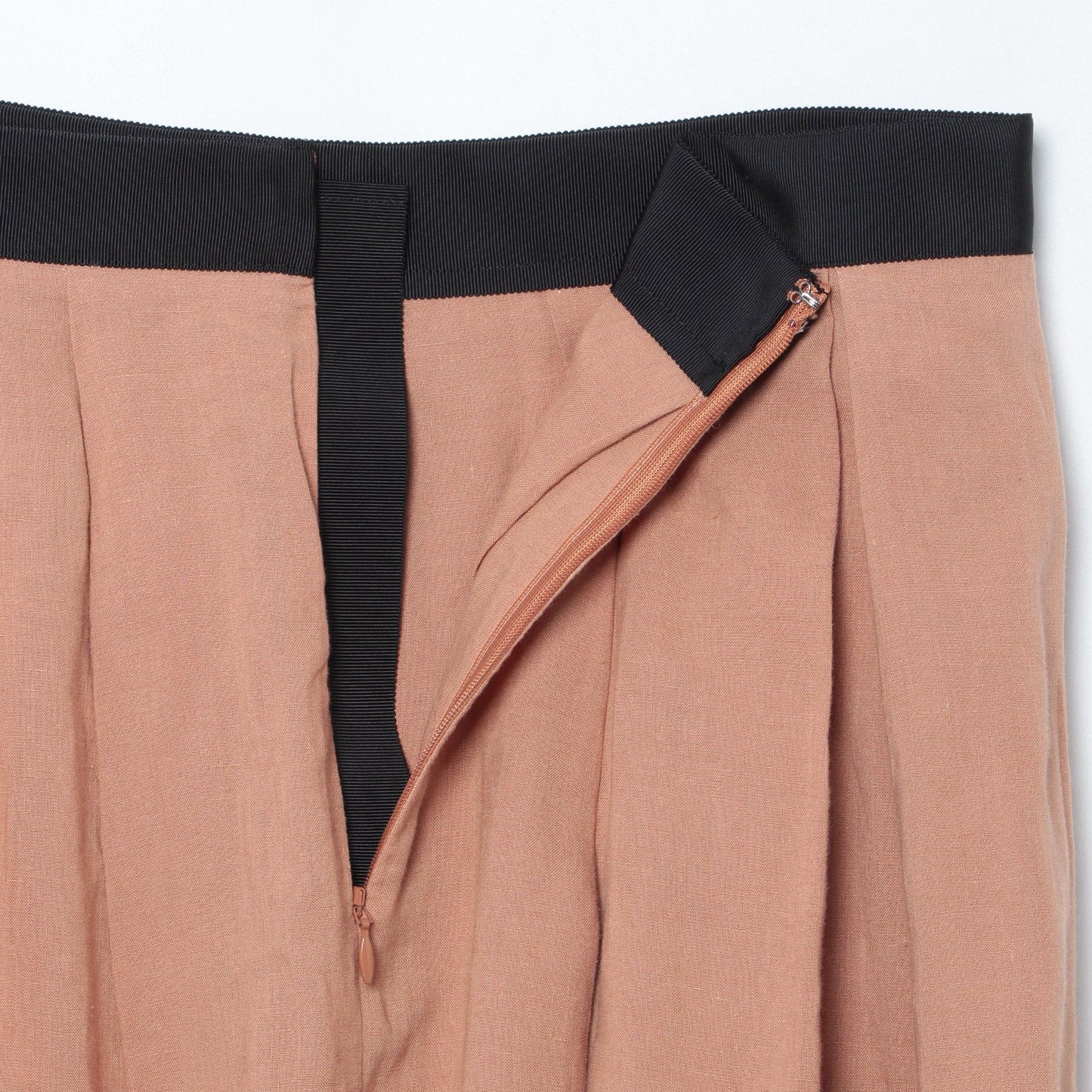 LIGHT LINEN SKIRT