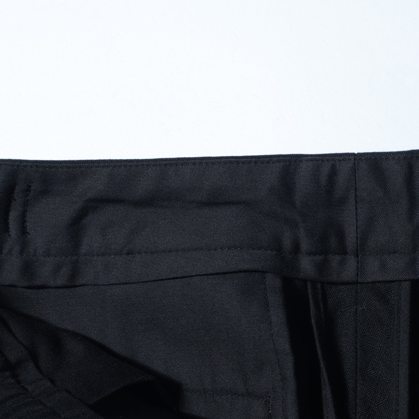 FINE COMPACT LINEN TROUSERS