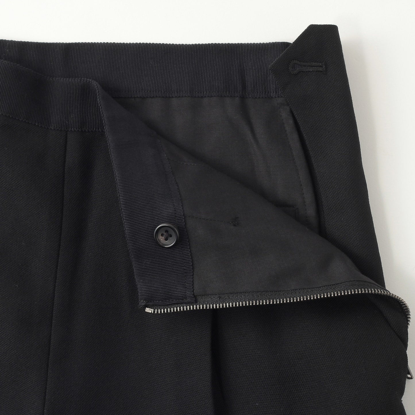 COMPACT BARATHEA WOOL TROUSERS