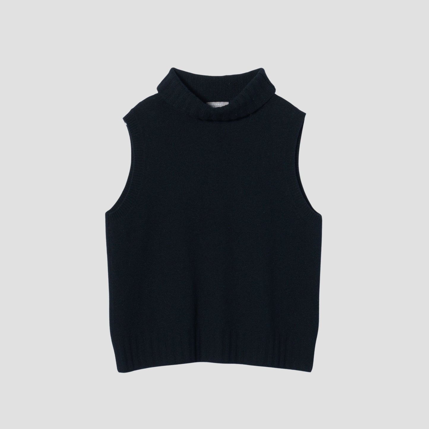 SLEEVELESS ROLL NECK KNIT