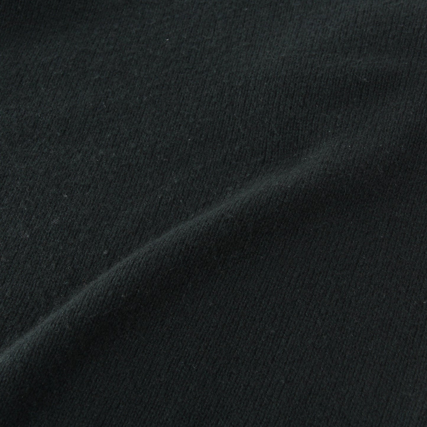 WIDE ROLL NECK KNIT