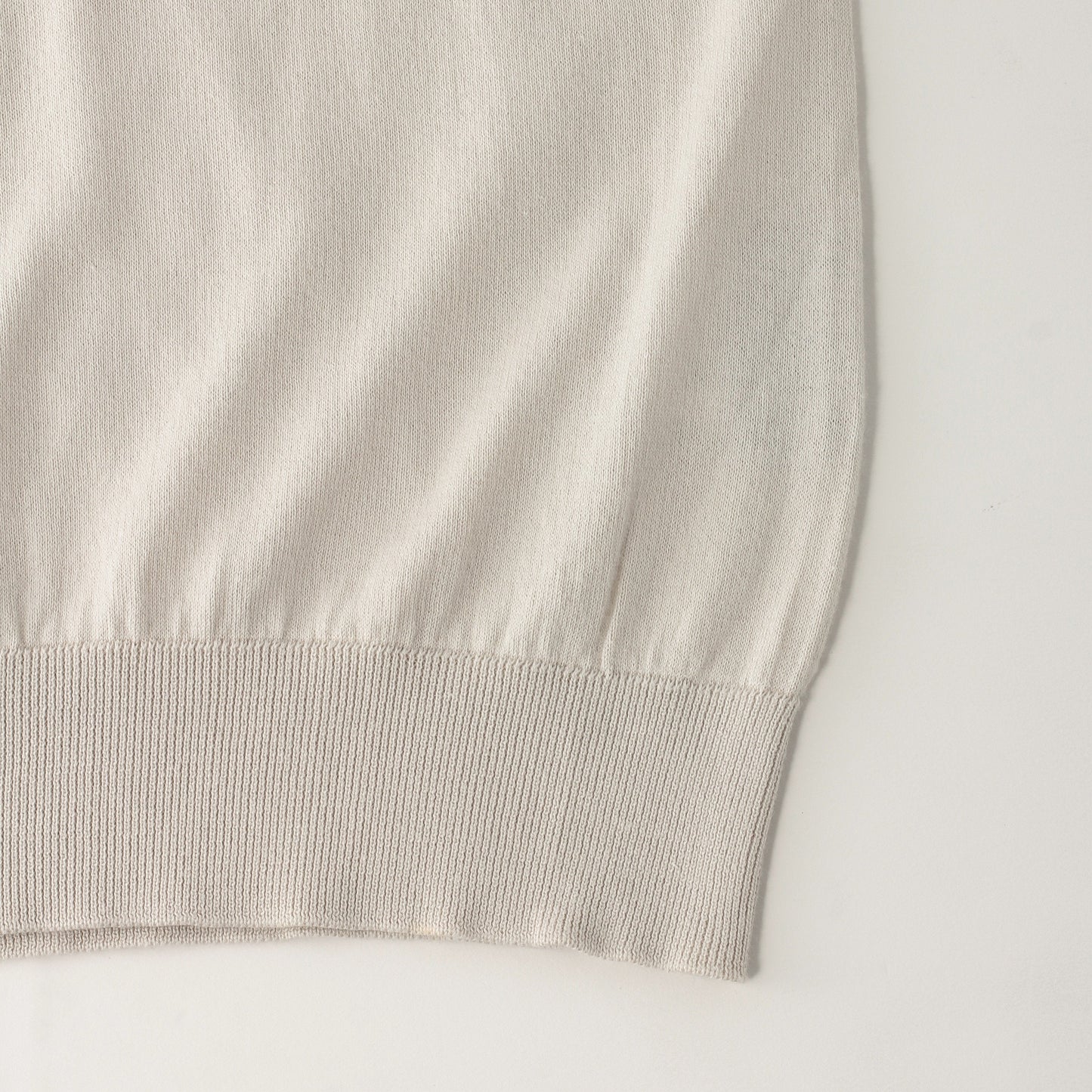 TURTLE NECK KNIT