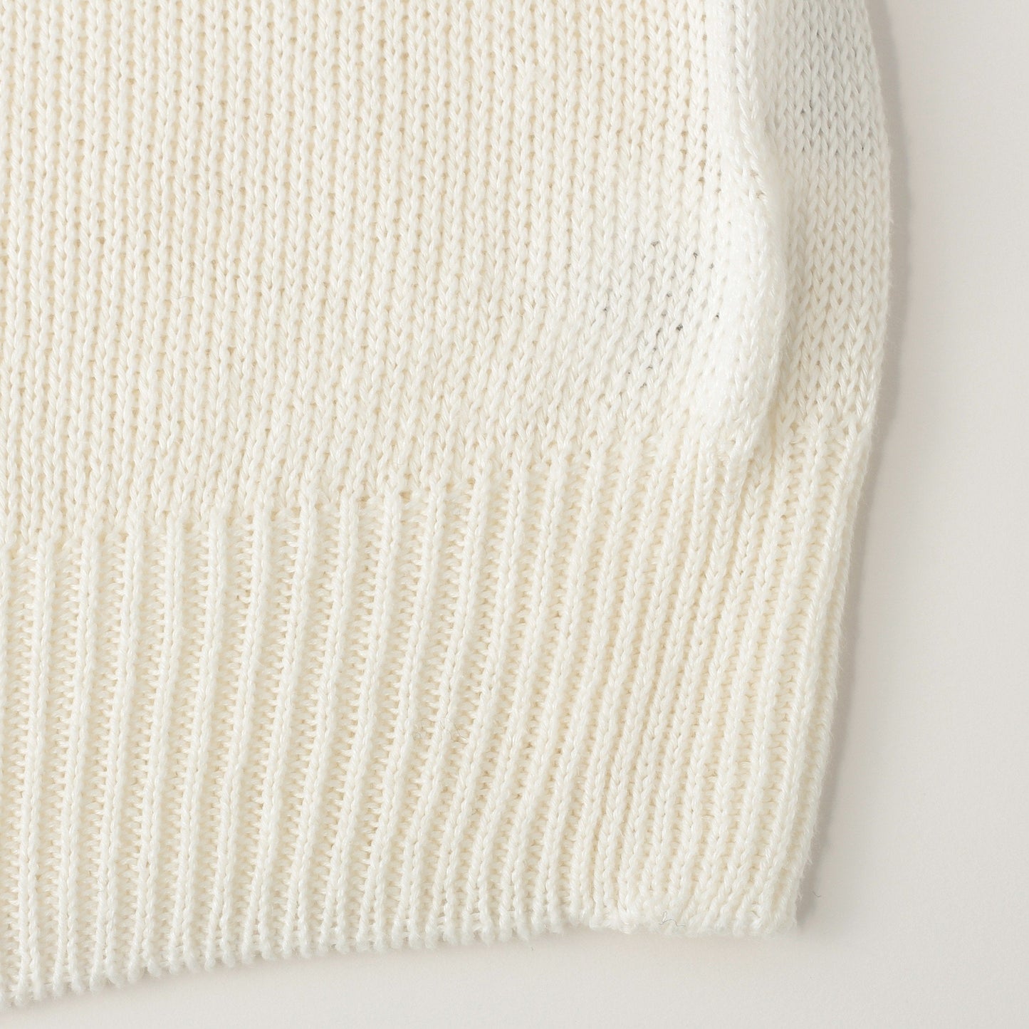 CAST OFF ROLL NECK KNIT