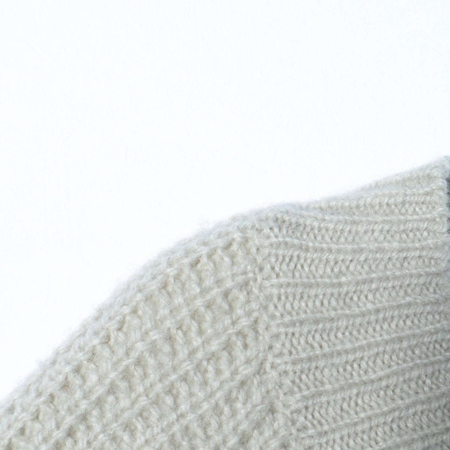 WOOL CASHMERE SILK V NECK JUMP KNIT