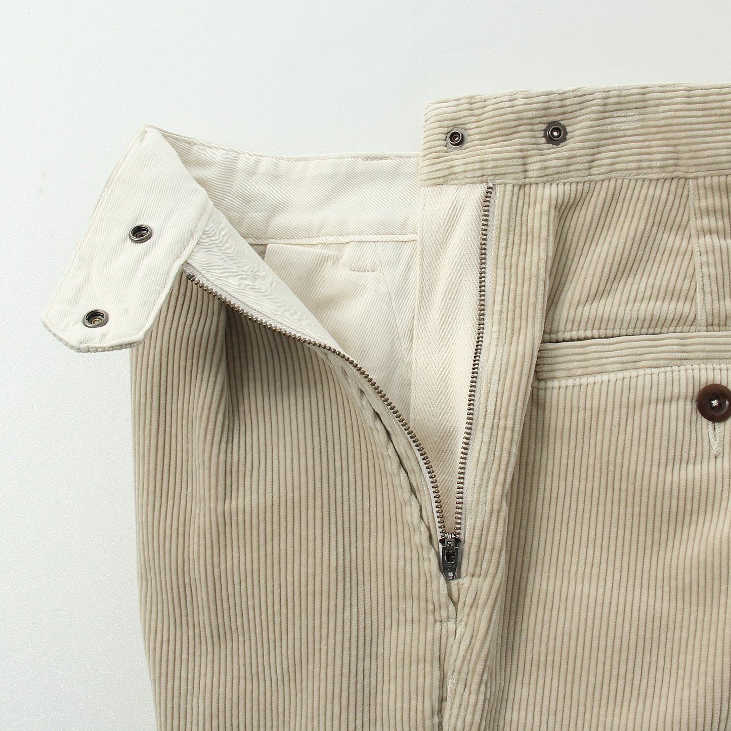 HEAVY CORDUROY TROUSERS
