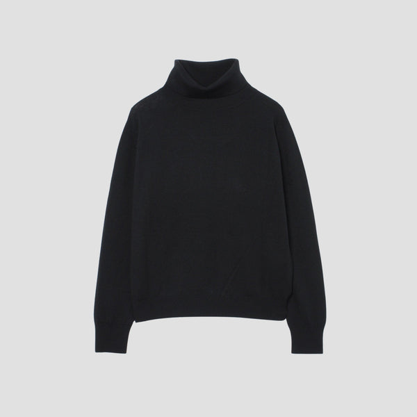 FINE WOOL TURTLE NECK KNIT