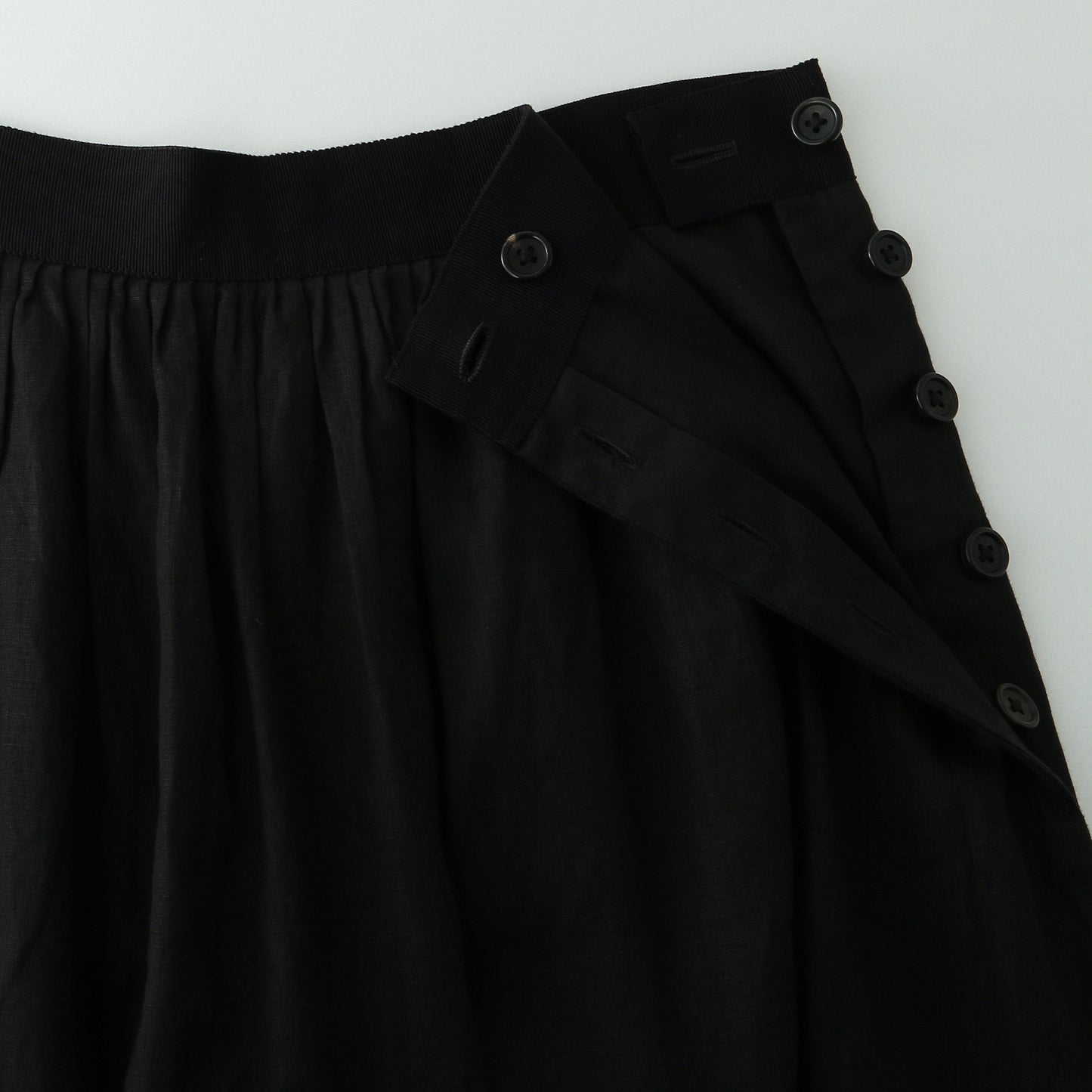 LIGHTWEIGHT LINEN SKIRT