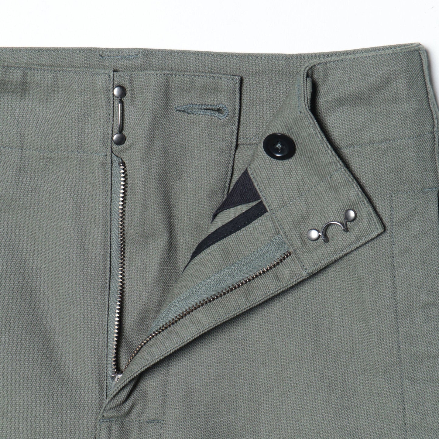 ORGANIC COTTON GABARDINE TROUSERS