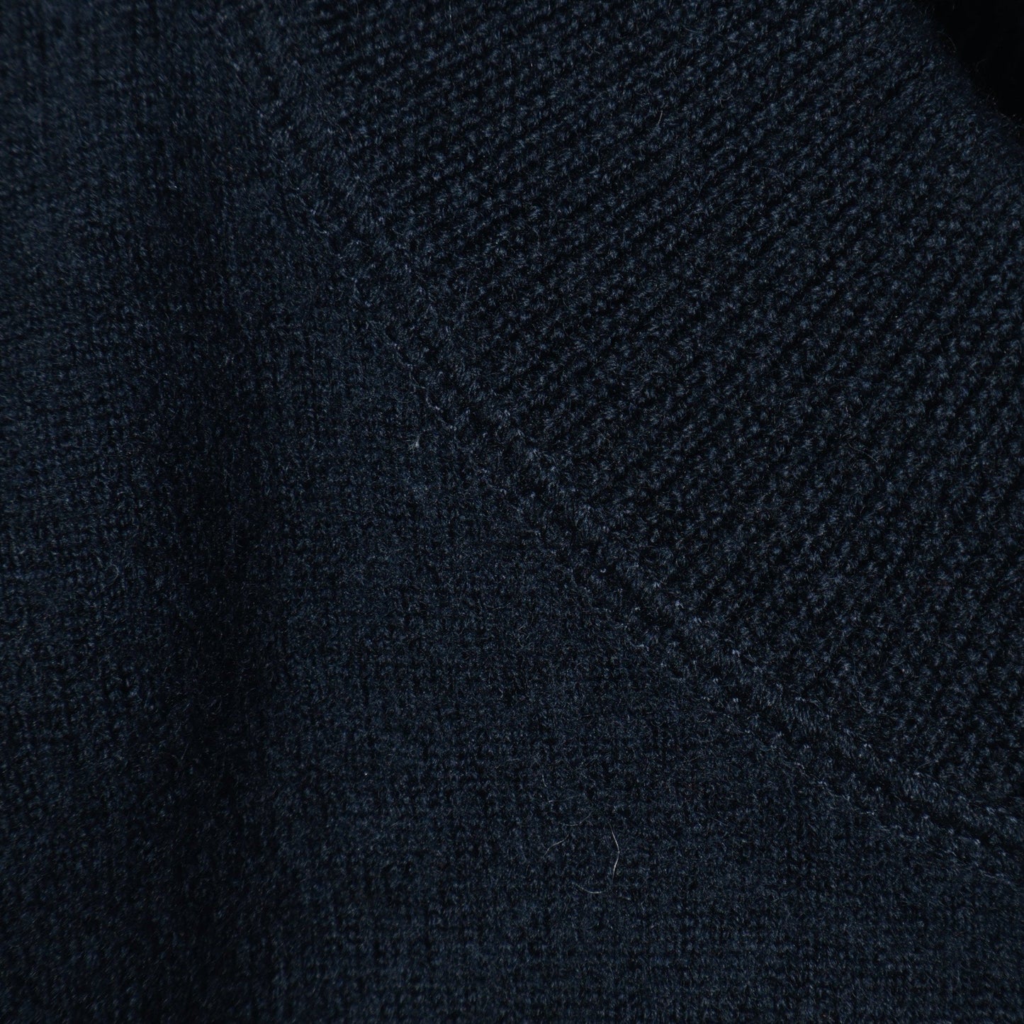 FELTED ROUGH WOOL KNIT