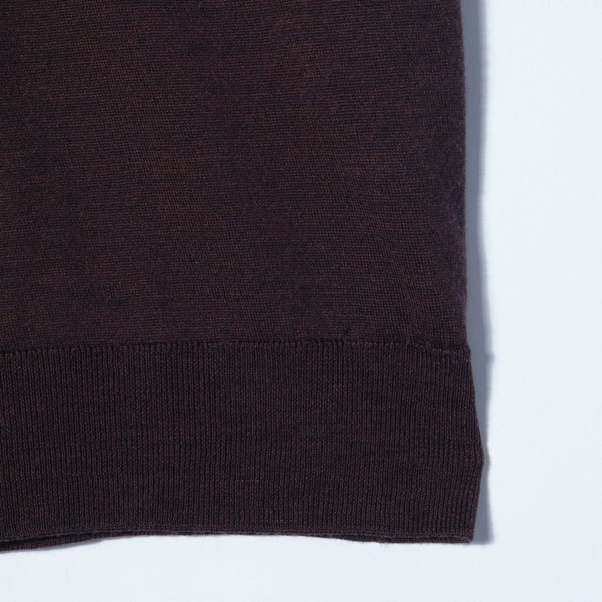 WOOL TURTLE NECK KNIT