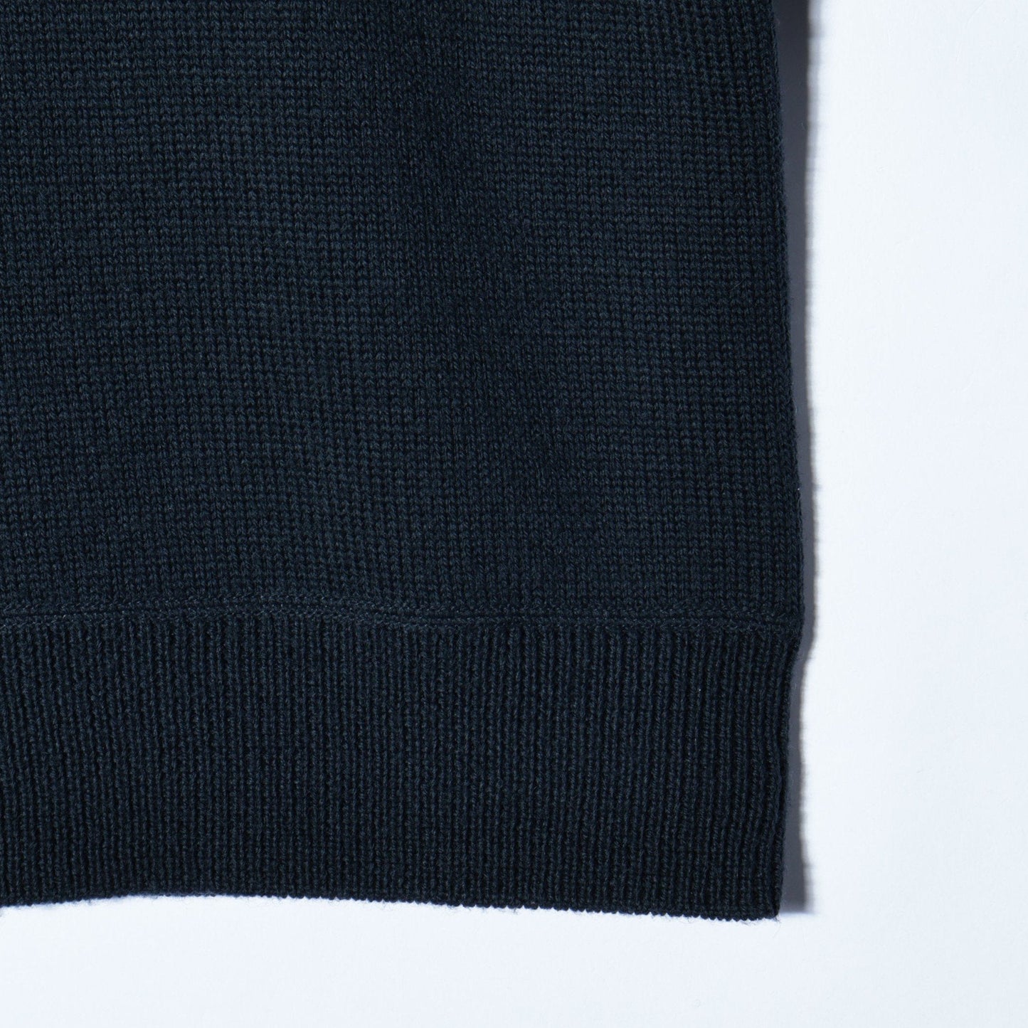 DRY DENSE WOOL KNIT