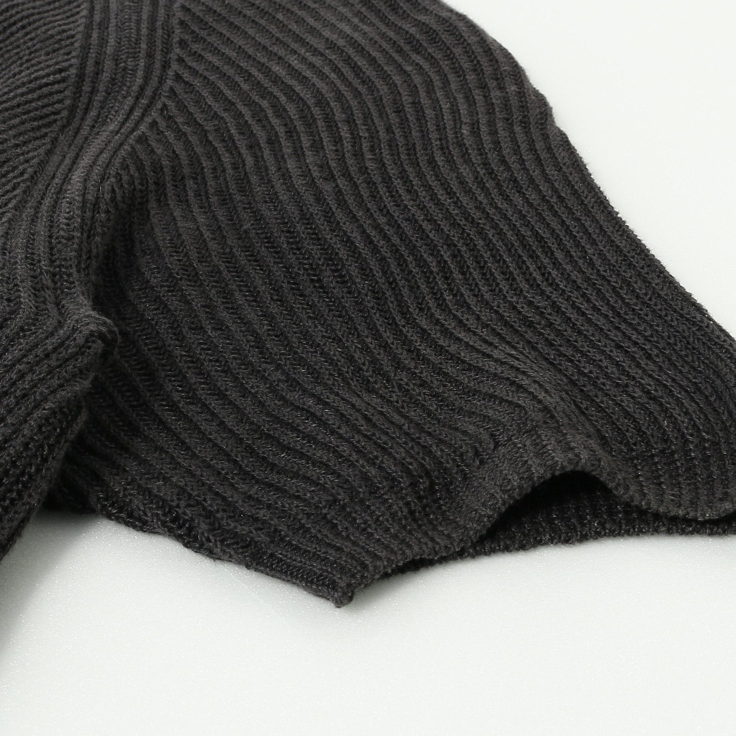 RIBBED LINEN KNIT