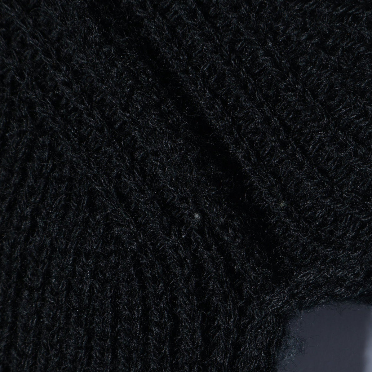 VIRGIN WOOL KNIT
