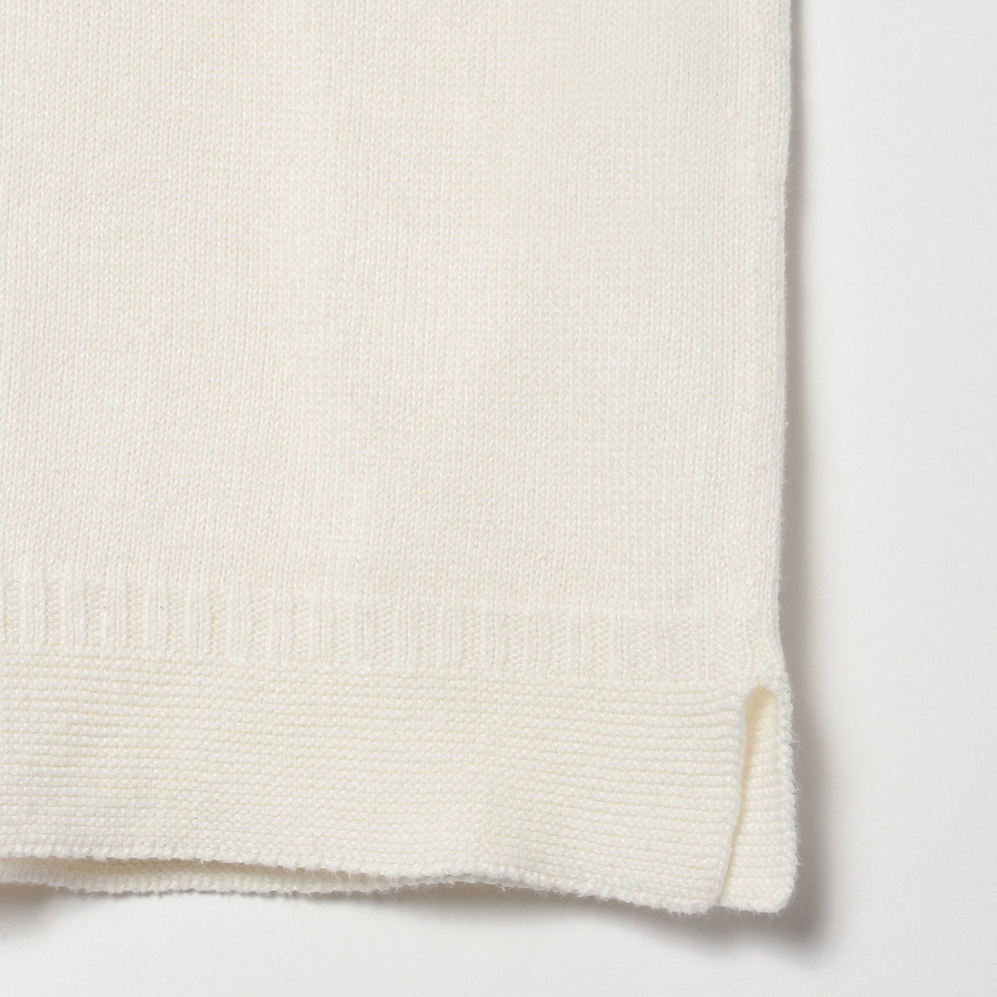 V NECK GUERNSEY KNIT