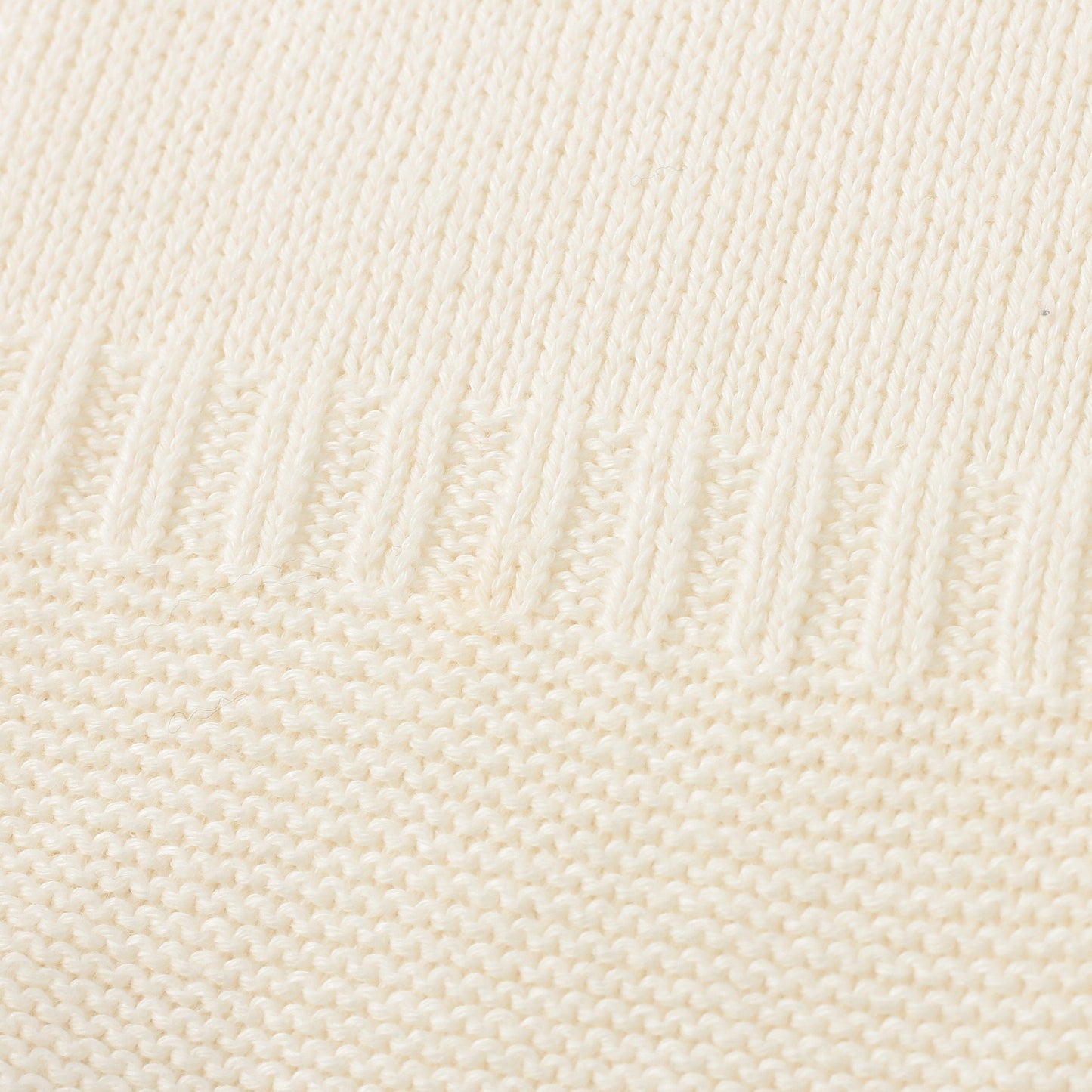 V NECK GUERNSEY KNIT
