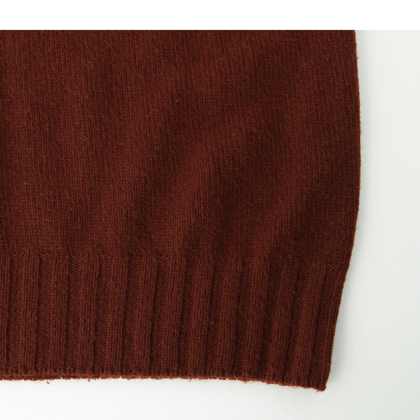 WIDE ROLL NECK KNIT