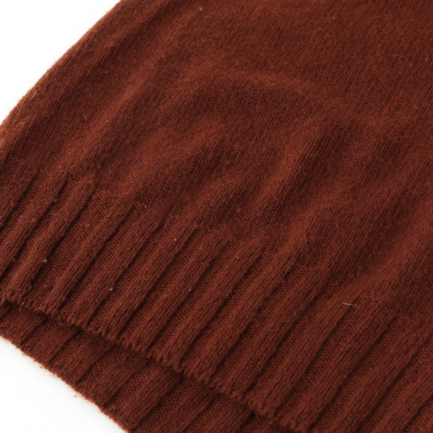 WIDE ROLL NECK KNIT