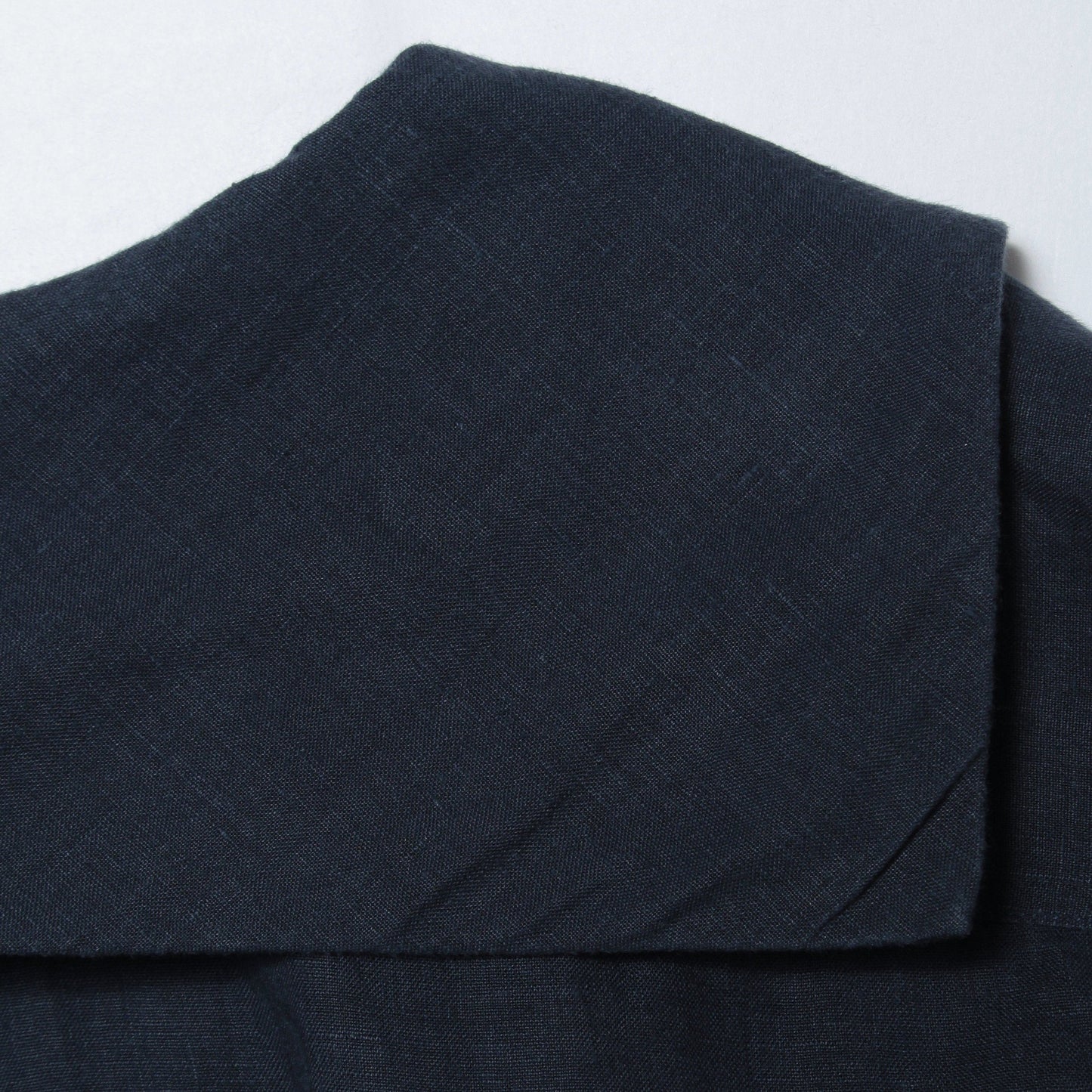 LIGHTWEIGHT LINEN SHIRT