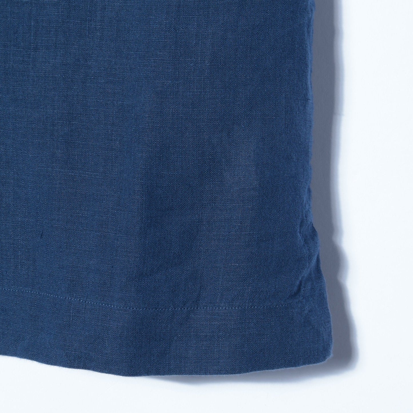CLEAN LINEN SHIRT