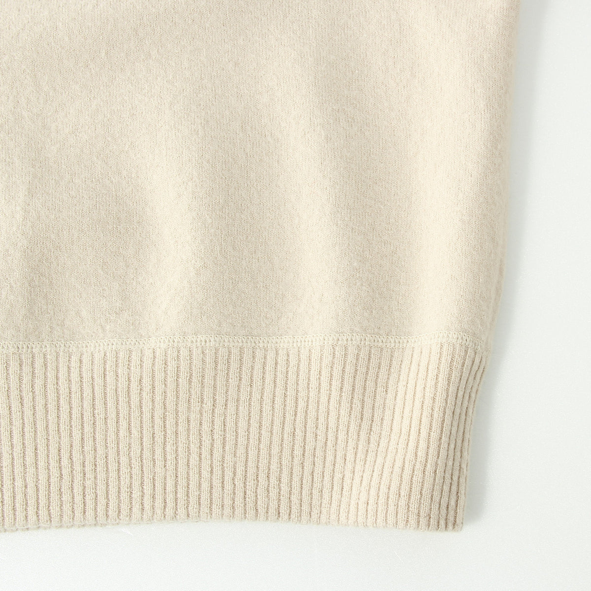 FELTED ROUGH WOOL KNIT