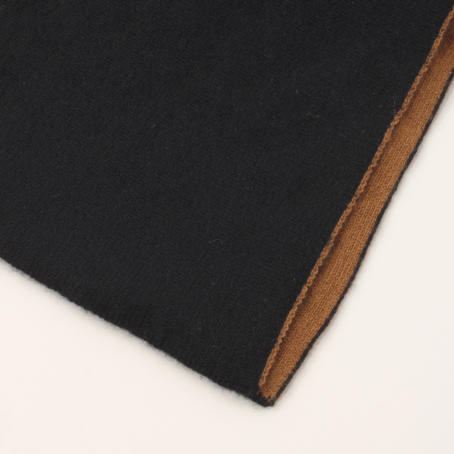 REVERSIBLE SCARF