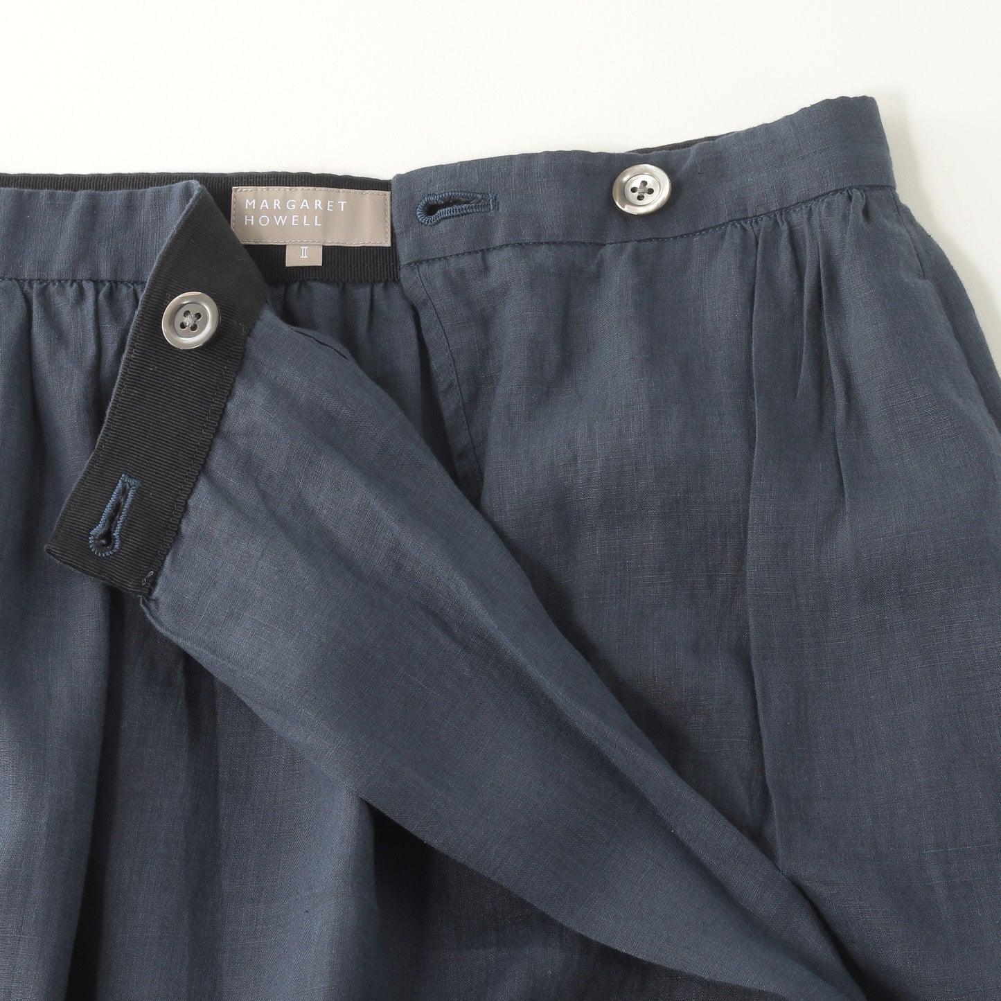 LIGHTWEIGHT LINEN SKIRT