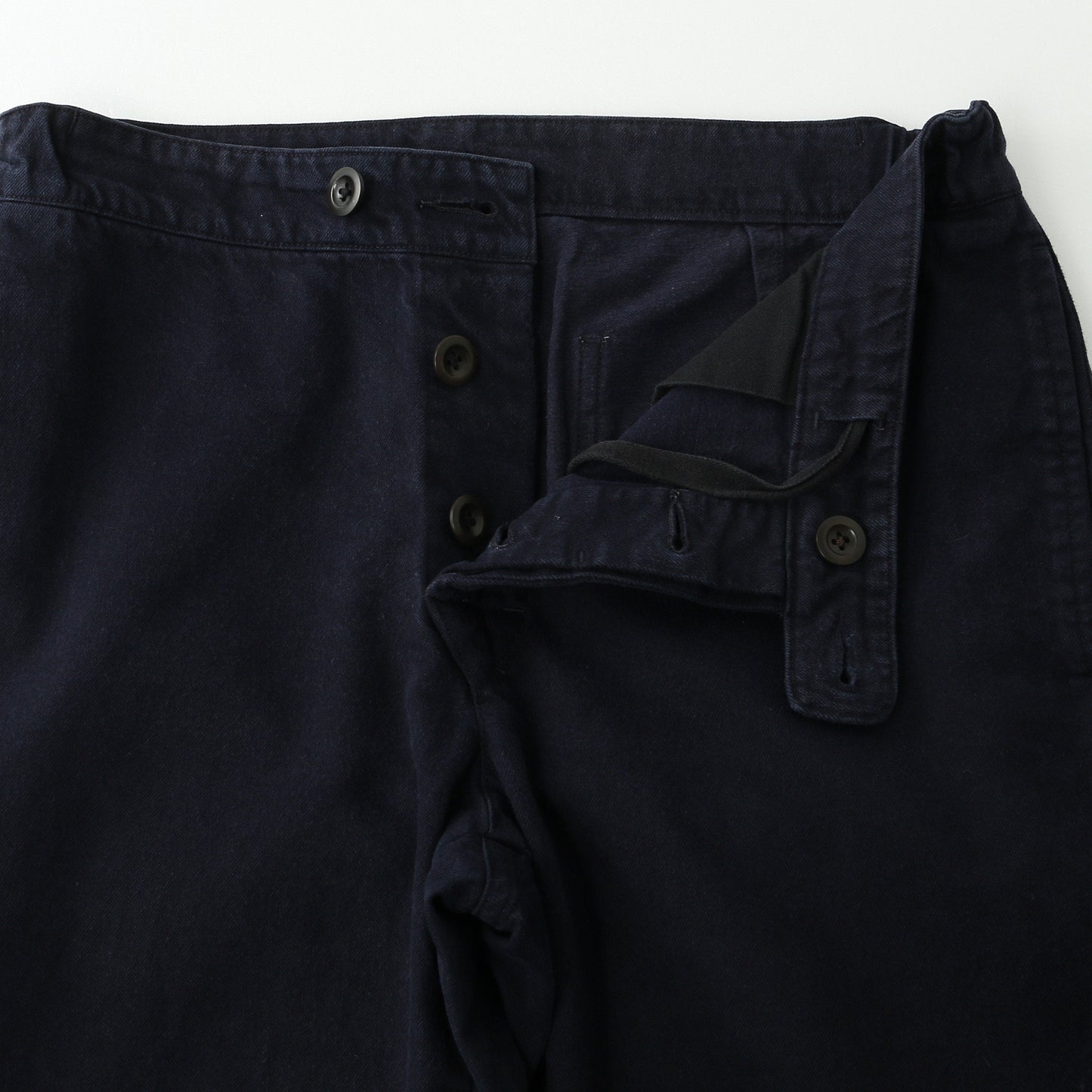 YARN DYE TWILL TROUSERS