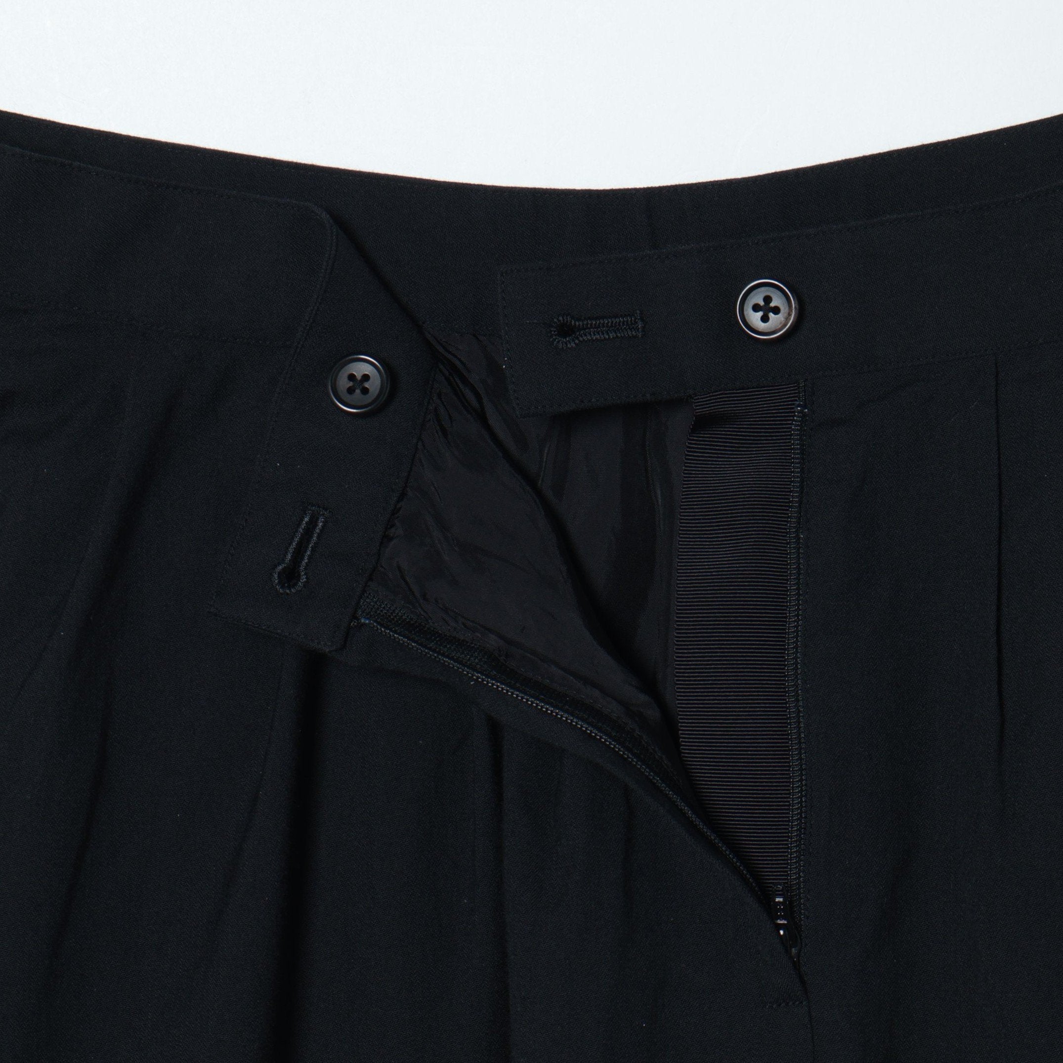 スカート / III / BLACK(ブラック) ｜ マーガレット・ハウエル 公式