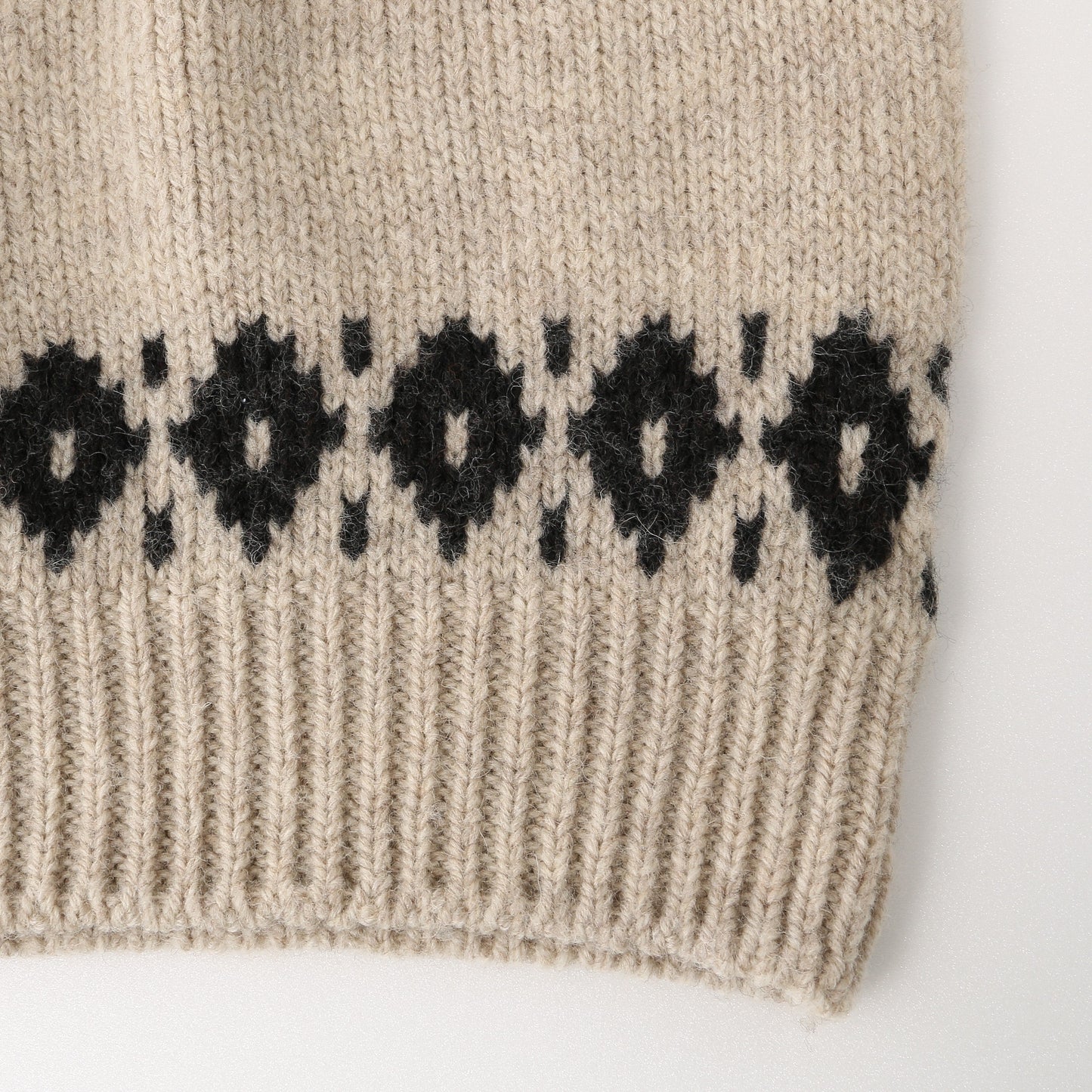 BULKY WOOL KNIT