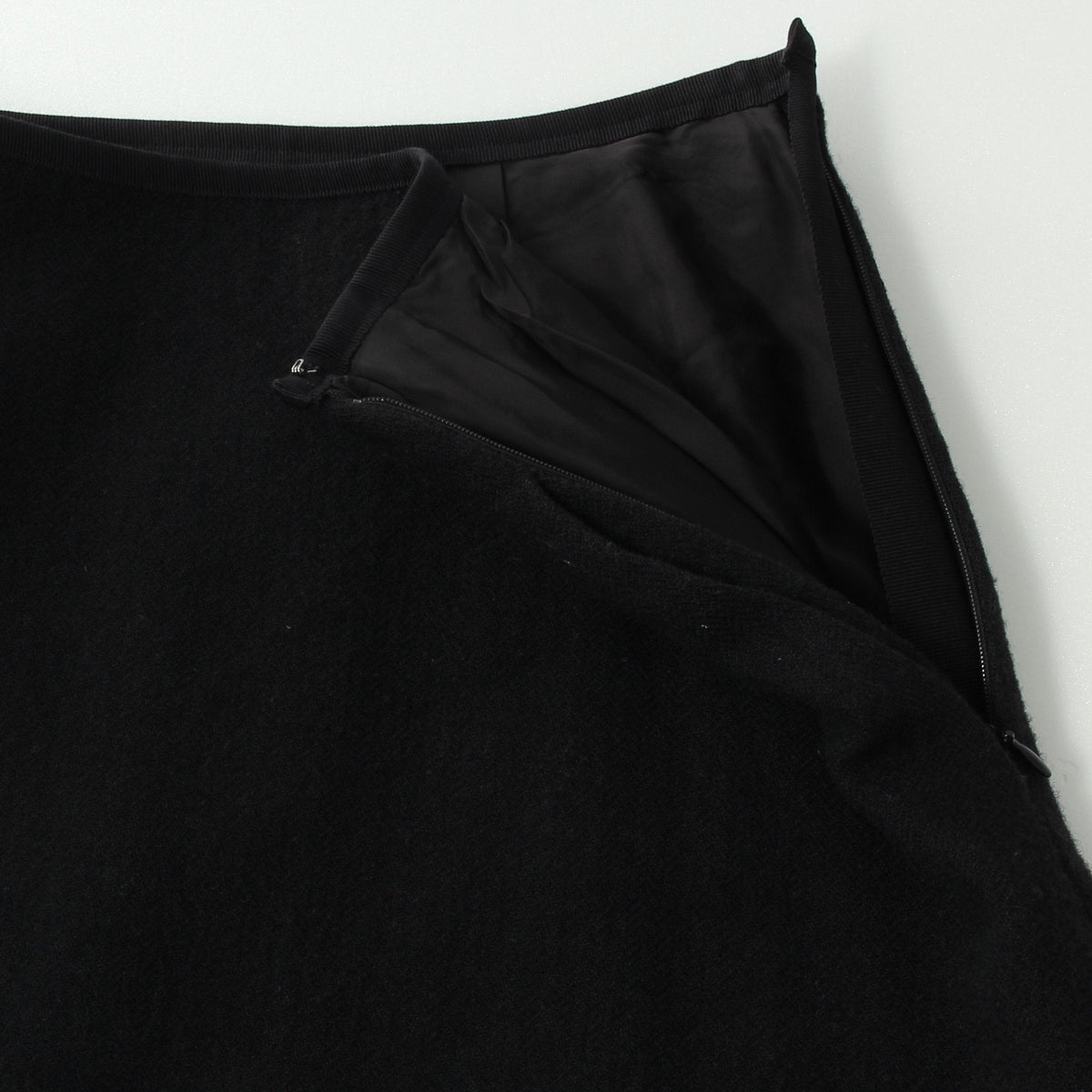 TINY HERRINGBONE WOOL SKIRT
