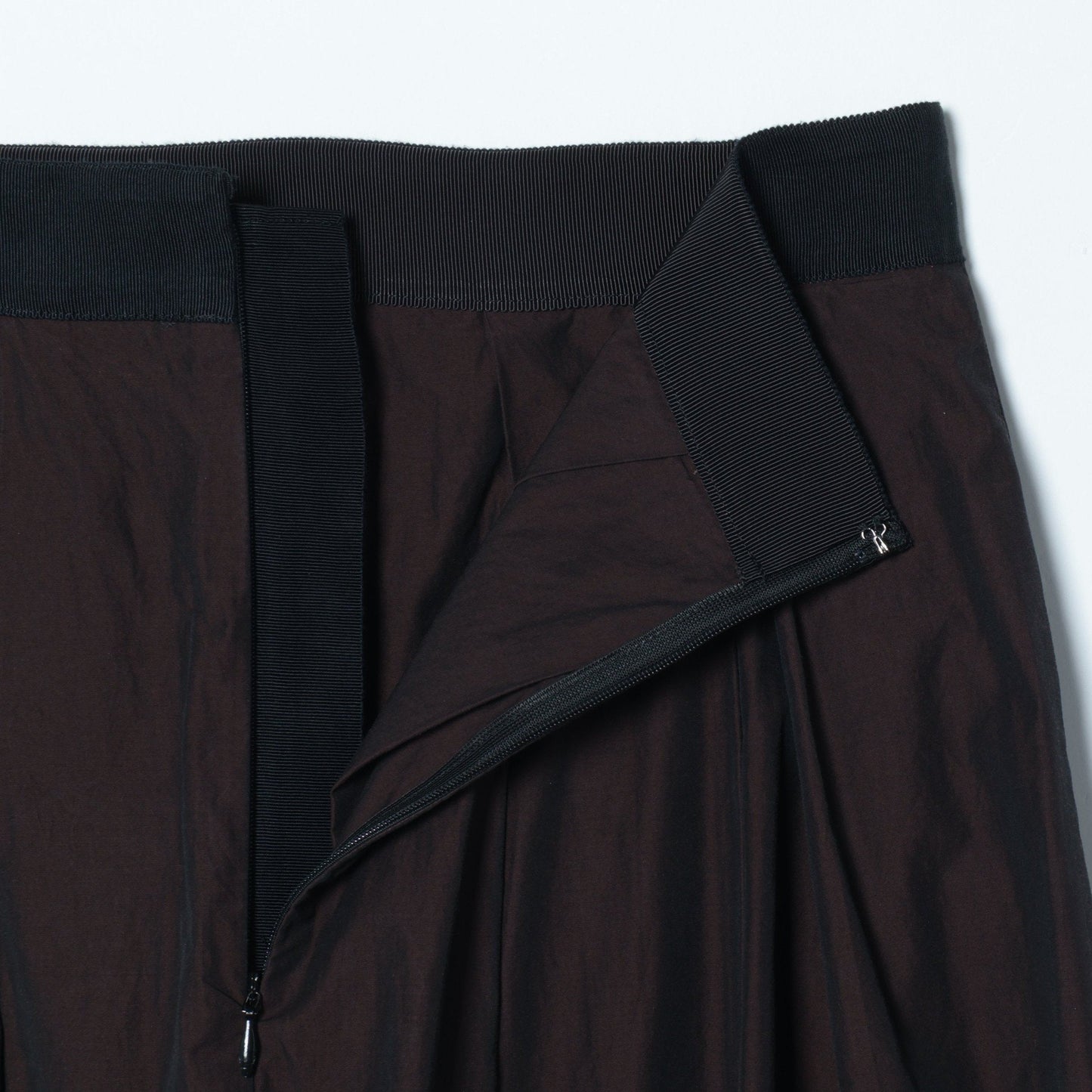 FINE COTTON CHAMBRAY  SKIRT