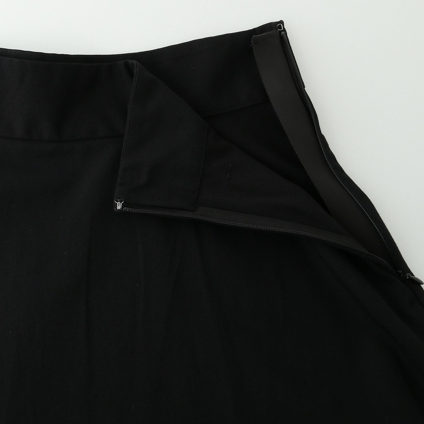 FINE WOOL COTTON TWILL SKIRT