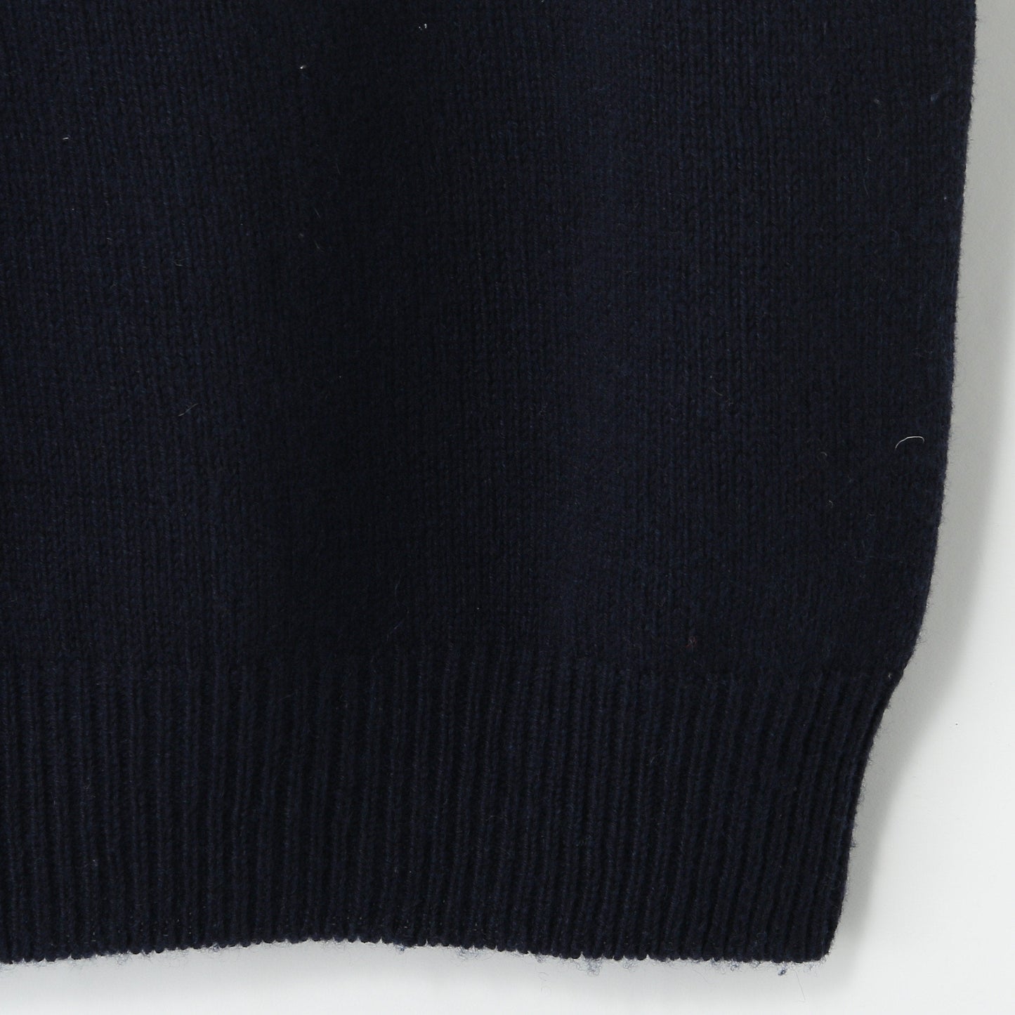 LONG SLEEVE CAST OFF ROLL NECK KNIT