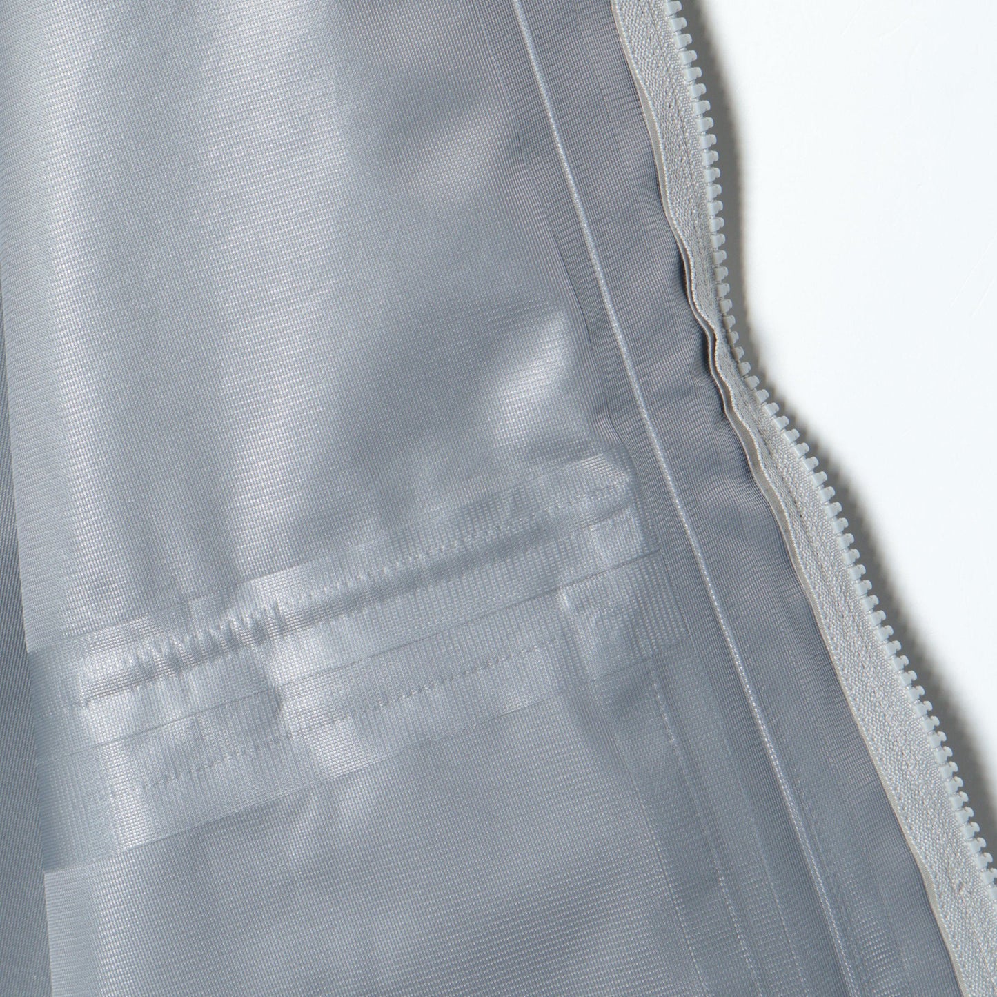 GORE-TEX WATER PROOFED POLYESTER POPLIN COAT