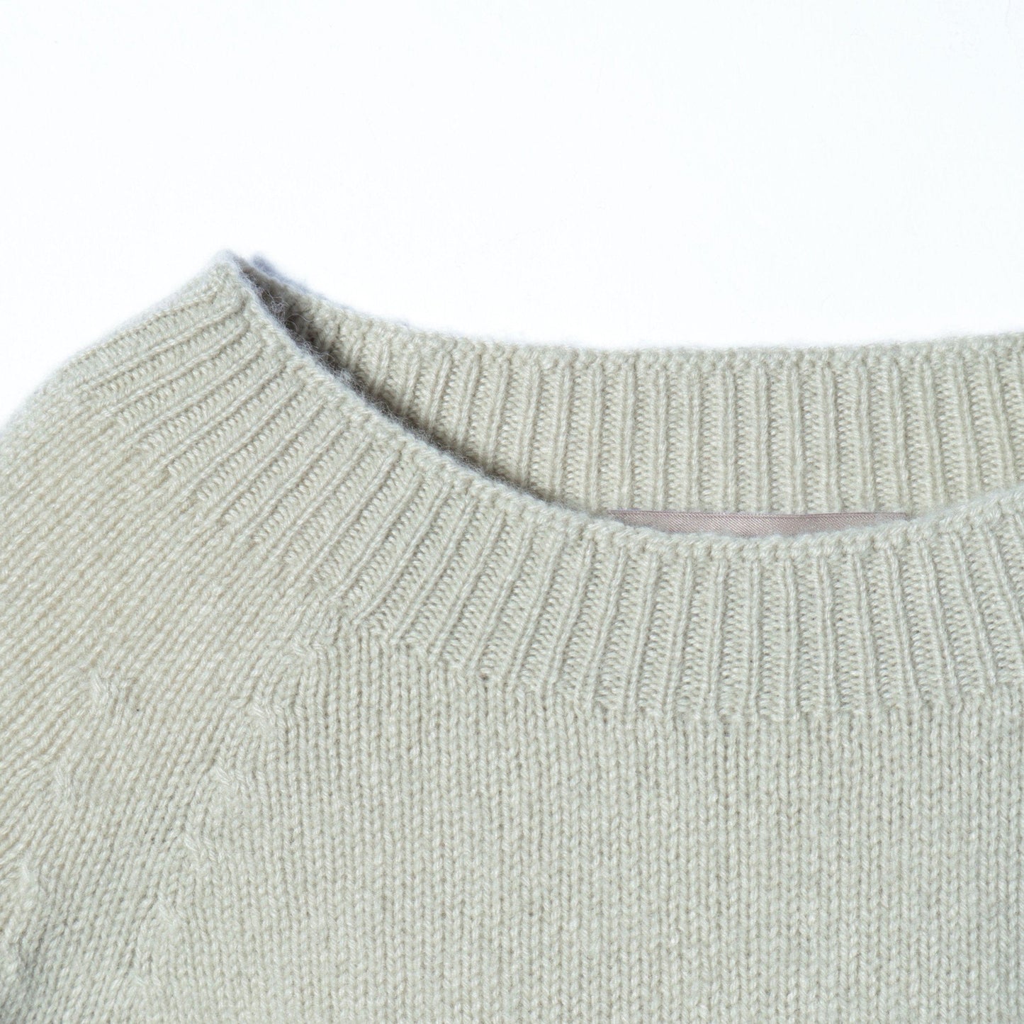 CLASSIC CREW NECK KNIT