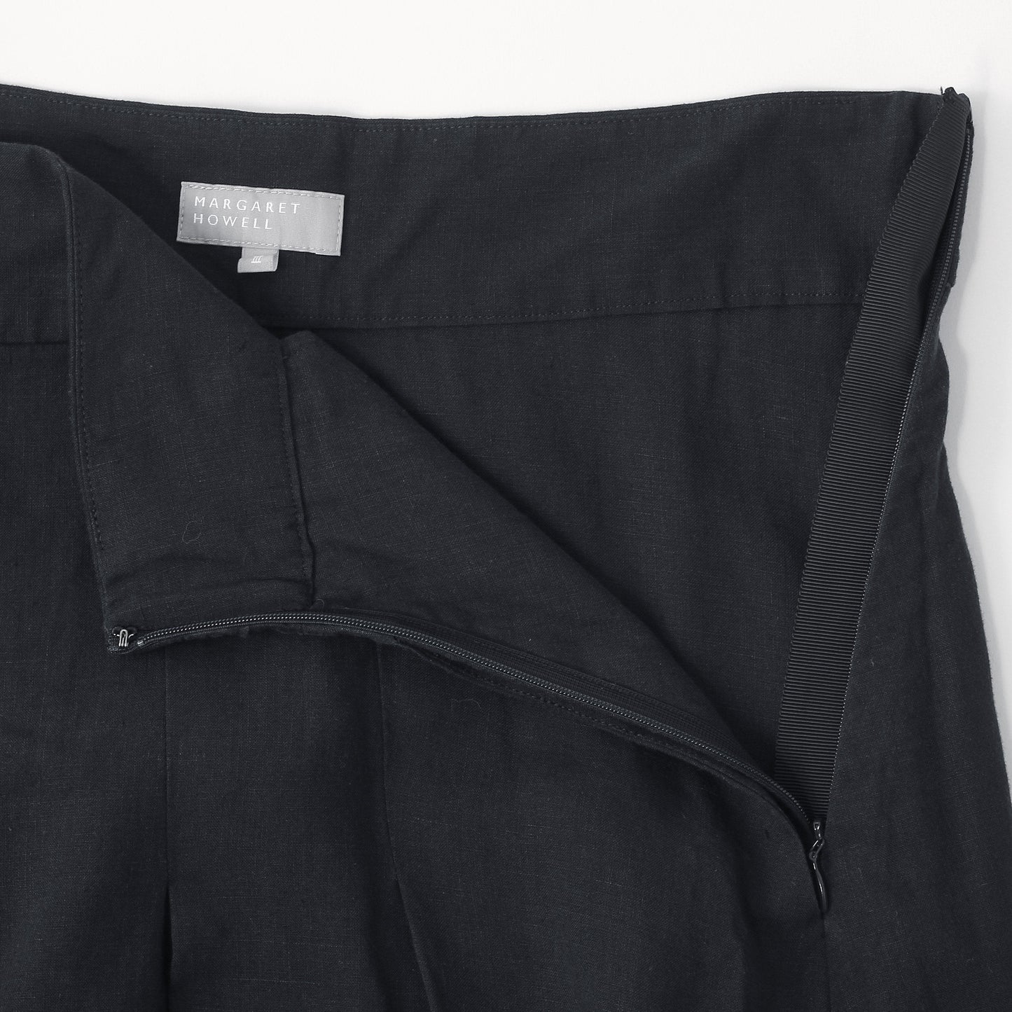 LIGHT LINEN SKIRT