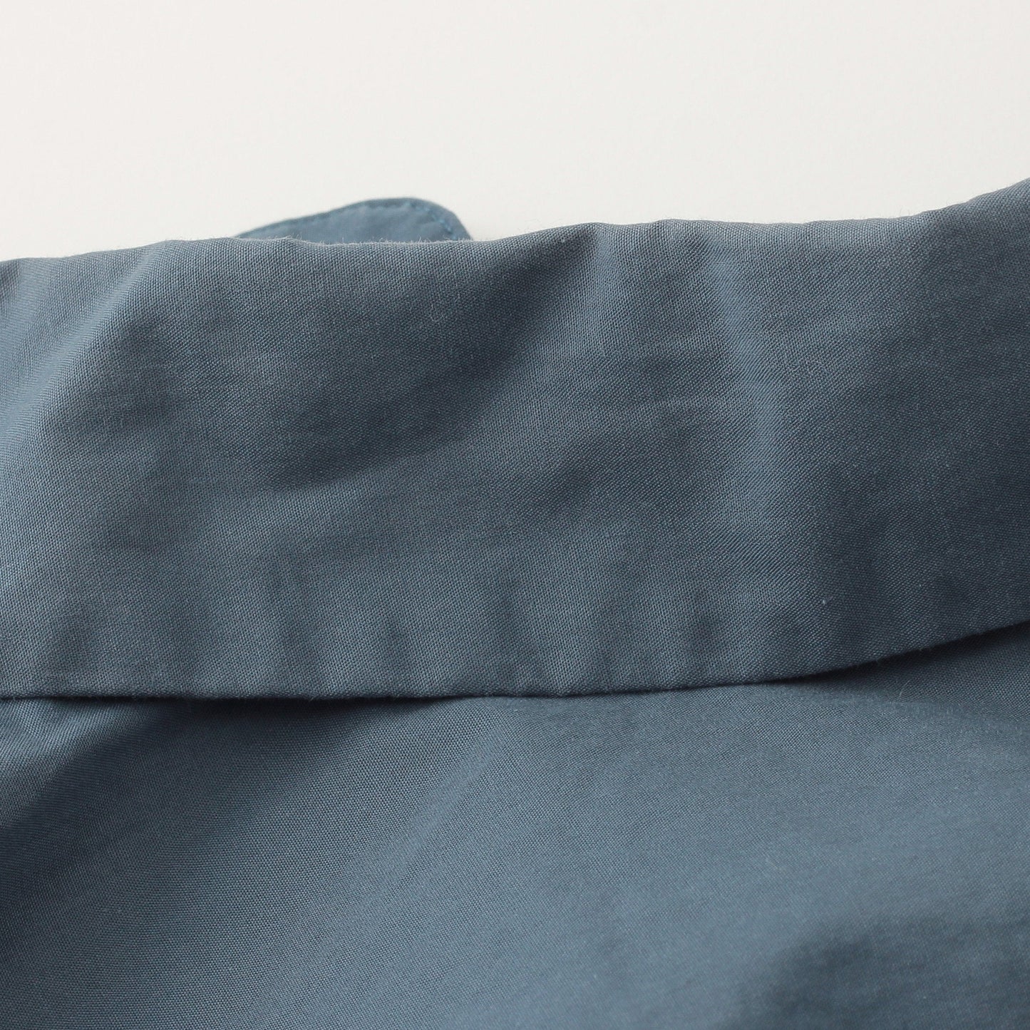 FINE COMPACT COTTON POPLIN SHIRT