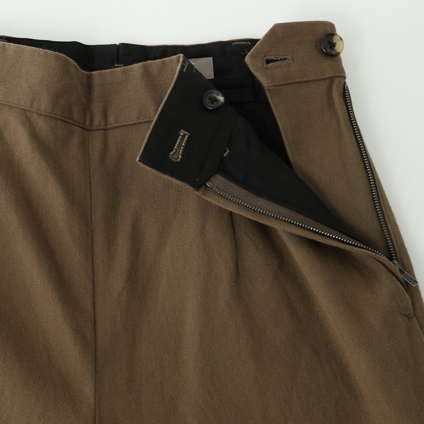 WASHED COTTON TWILL TROUSERS