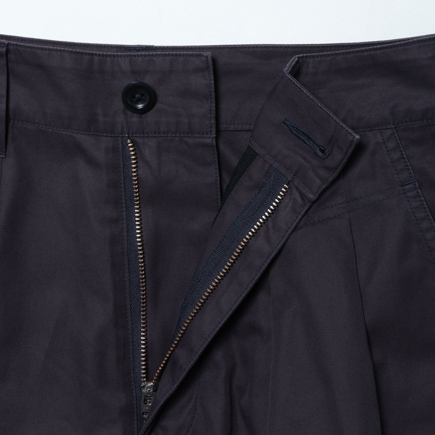 CRISP COTTON TWILL TROUSERS