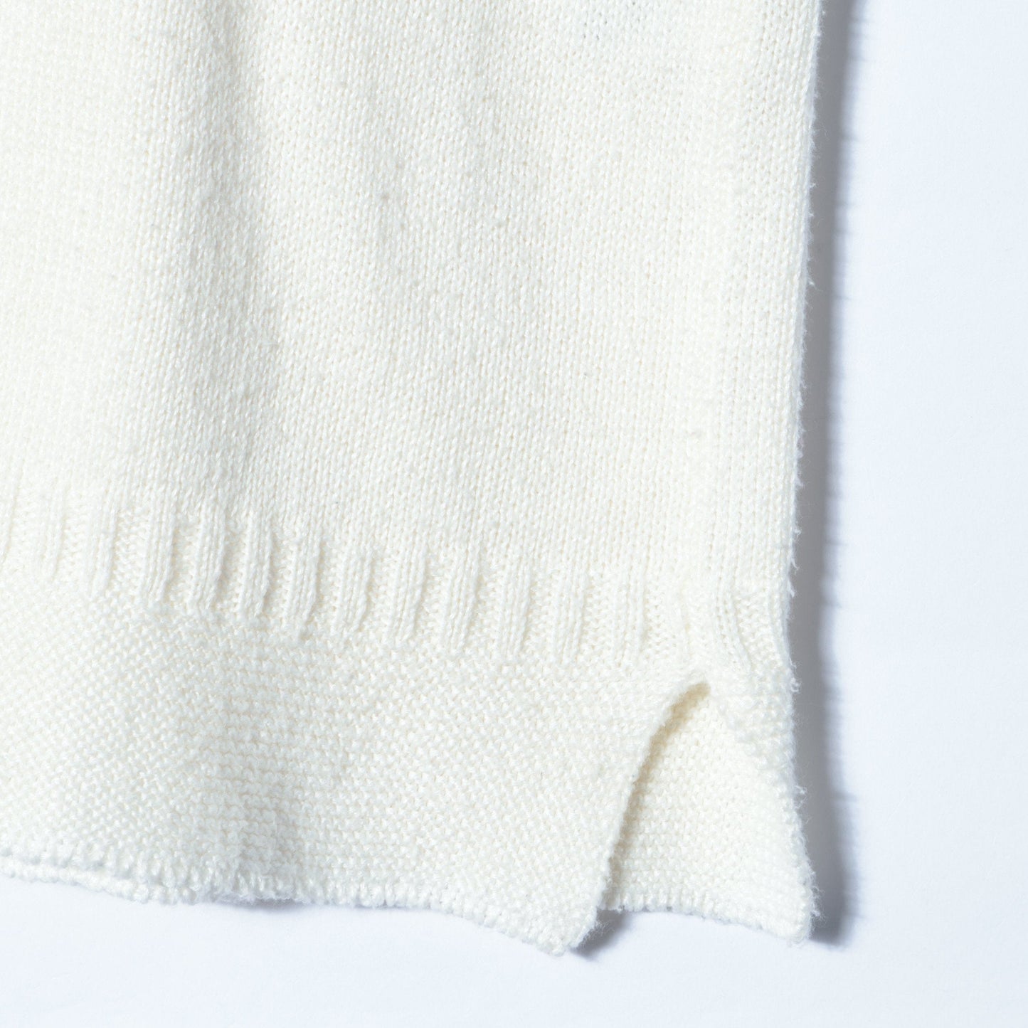 V NECK GUERNSEY KNIT