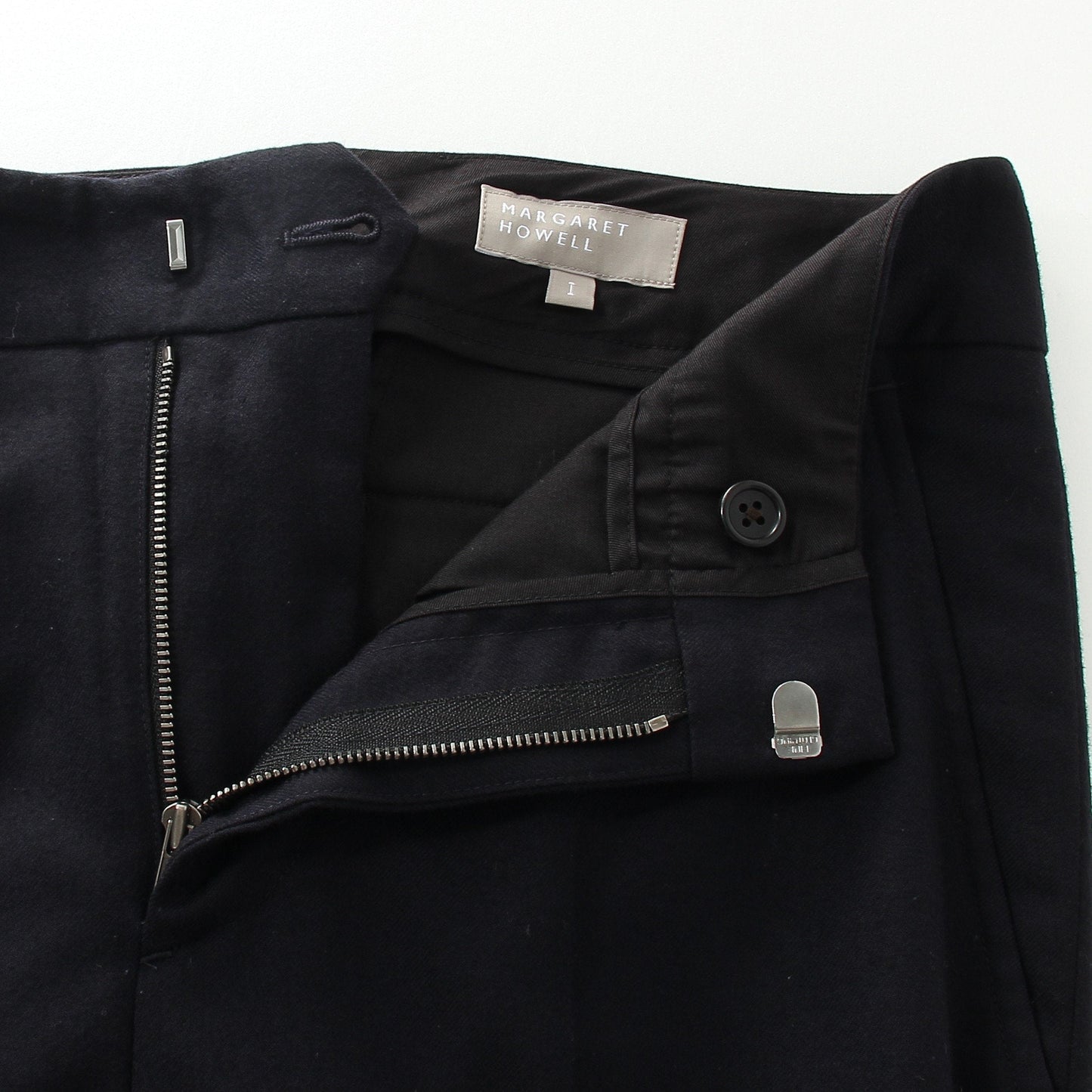 FINE WOOL FLANNEL TROUSERS