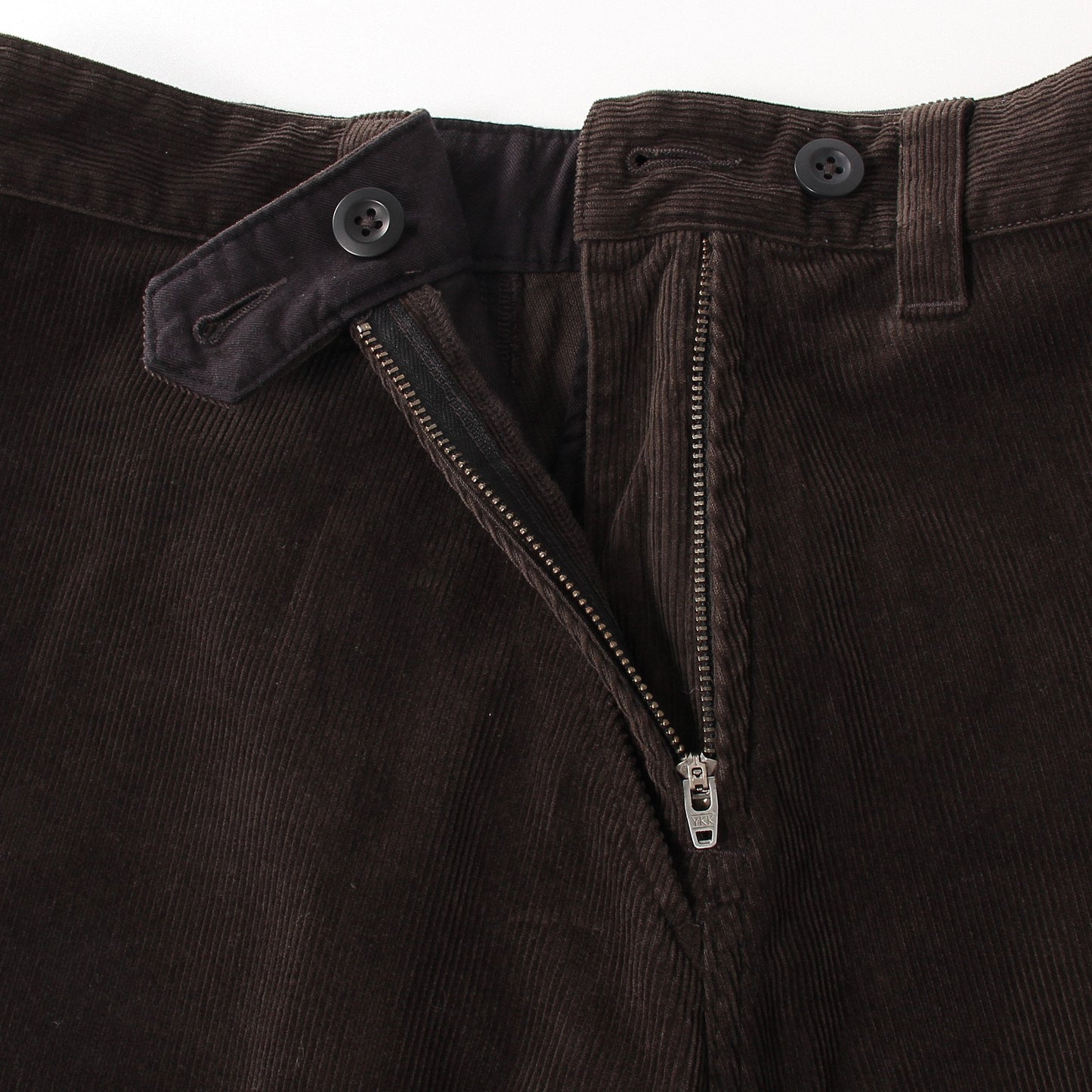 DRY COTTON NEEDLECORD SKIRT